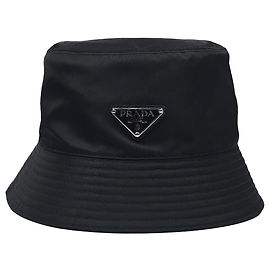 Prada Re-Nylon Bucket Hat Silber