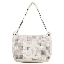 Chanel Bolsa de ombro White Perforated Big CC Flap Branco