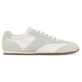 Prada Ténis de camurça e nylon Branco