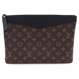 Louis Vuitton Daily Pouch Clutch Bag Schwarz