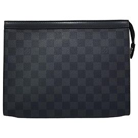 Louis Vuitton Pochette Voyage MM Damier Graphite Noir