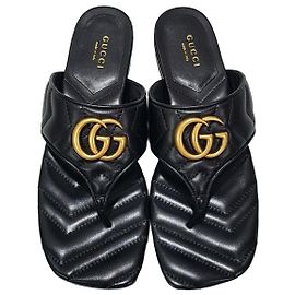 Sandali e ciabatte Gucci GG Marmont Matelassé Nero