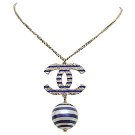 Chanel Collana di perle con logo CC e strisce blu Blu