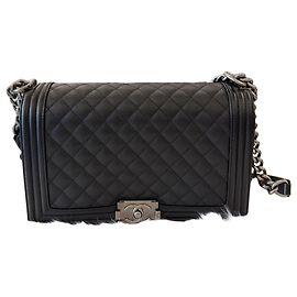 Chanel Bolsa Boy Large Caviar Series Multicor