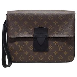 Louis Vuitton Bolsa Clutch Monogram Lock Marrom