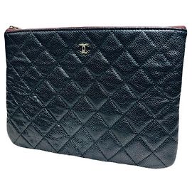 Chanel Pochette Classic Silver en cuir Caviar noir Taille Small Noir