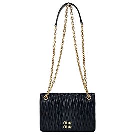 Miu Miu Bolsa de ombro matelassê com corrente Multicor