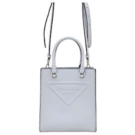 Prada Bolsa Tote de ombro com logotipo triangular em couro Prata