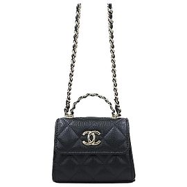 Chanel Mini bolsa crossbody de corrente com alça de mão de pérolas sazonais Prata