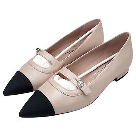 Chanel Scarpe basse Stiletto Two-Tone Pearl New Argento