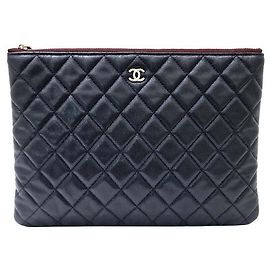 Chanel Caviar Clutch New Medium Black
