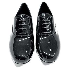Prada Lacklederschuhe Schwarz