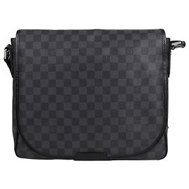 Louis Vuitton Graphite Daniel MM Messenger Bag Black