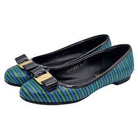 Salvatore Ferragamo Varina Lackschuhe Schwarz