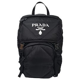 Prada Mochila acolchoada com capuz em Re-Nylon Preto