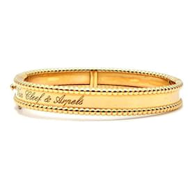 Van Cleef & Arpels Van Cleef Arpels Perlée Bracelet Golden