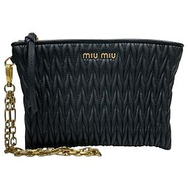 Miu Miu Pochette en cuir Nappa Matreasse Noir Noir