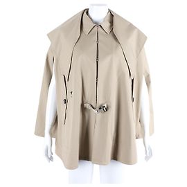 Dior Capa Trench Marrom