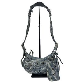 Balenciaga Borsa a tracolla e a spalla Le Cagole in denim Monogram XS Blu