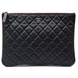 Chanel Pochette Caviar New Medium Noir