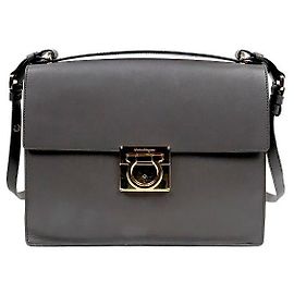 Salvatore Ferragamo Bolsa de ombro Marisol em couro cinza Marrom