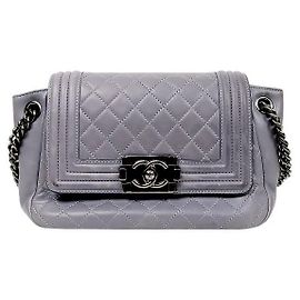 Chanel Bolsa de ombro Boy Flap Roxa Roxo