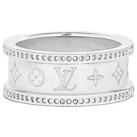 Louis Vuitton Twisted Flower Ring Silvery