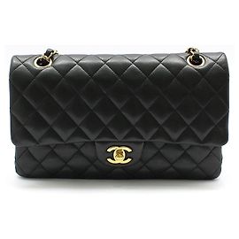 Chanel Borsa a Spalla Classic Medium in Agnello Nero e Oro Nero