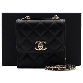 Chanel Mini bolsa de ombro em pele de cordeiro preta tendência com corrente dourada CC Preto
