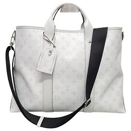 Louis Vuitton Tote Weekend Monogram White com Alça Transversal Branco