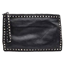Valentino Rockstud Clutch Black