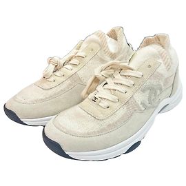 Chanel Sneakers da uomo con logo CC Multicolore