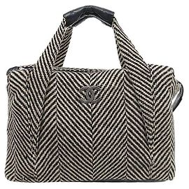 Chanel Sacote de tweed com padrão chevron zebra Multicor