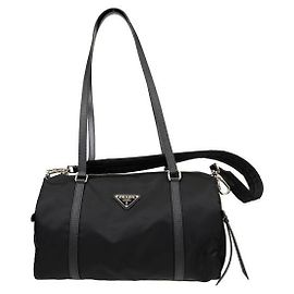 Prada Bolsa duffle em couro Saffiano Preto