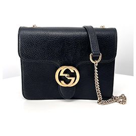 Gucci Bolsa transversal de corrente entrelaçada Preta Preto