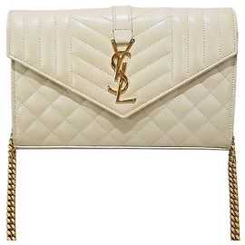 Saint Laurent Bolsa de Ombro Monogram Matlassée com Corrente Marrom