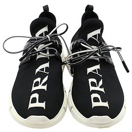 Prada Logo Stricksocken für Sneaker Weiß