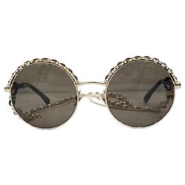 Chanel Novos óculos de sol redondos com logótipo CC e correia Multicor