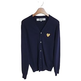 Comme Des Garcons Marineblauer Cardigan für Herren mit Gold-Patch Blau