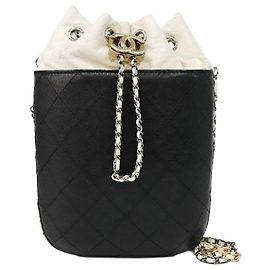 Chanel Borsa a tracolla a secchiello Gabrielle nera Nero