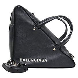 Balenciaga Bolsa Triangular Preta Preto