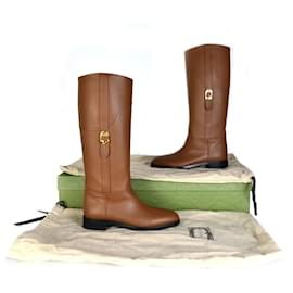 Gucci Botas de couro com fivela Multicor