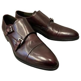 Prada Sapatos de couro com duas fivelas Multicor