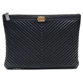 Chanel Chevron Boy Clutch New Medium Black