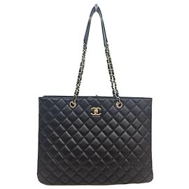 Chanel Borsa a tracolla shopper Timeless in pelle di agnello nera e oro Nero