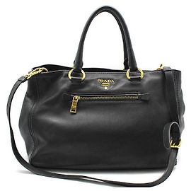 Prada Borsa a tracolla in morbida pelle di vitello nera e oro Nero