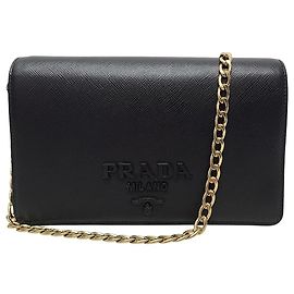 Prada Bolsa Transversal Black Saffiano Monochrome Chain Preto