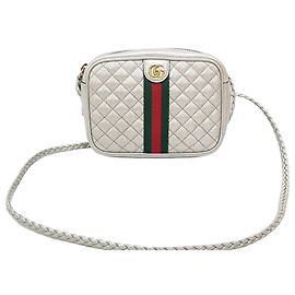 Gucci Bolsa transversal acolchoada Ophidia Metallic Silver Prata