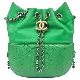 Chanel Bolsa Transversal Gabrielle Pearl Verde