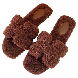 Hermès Oran Shearling Sandals Gold Red